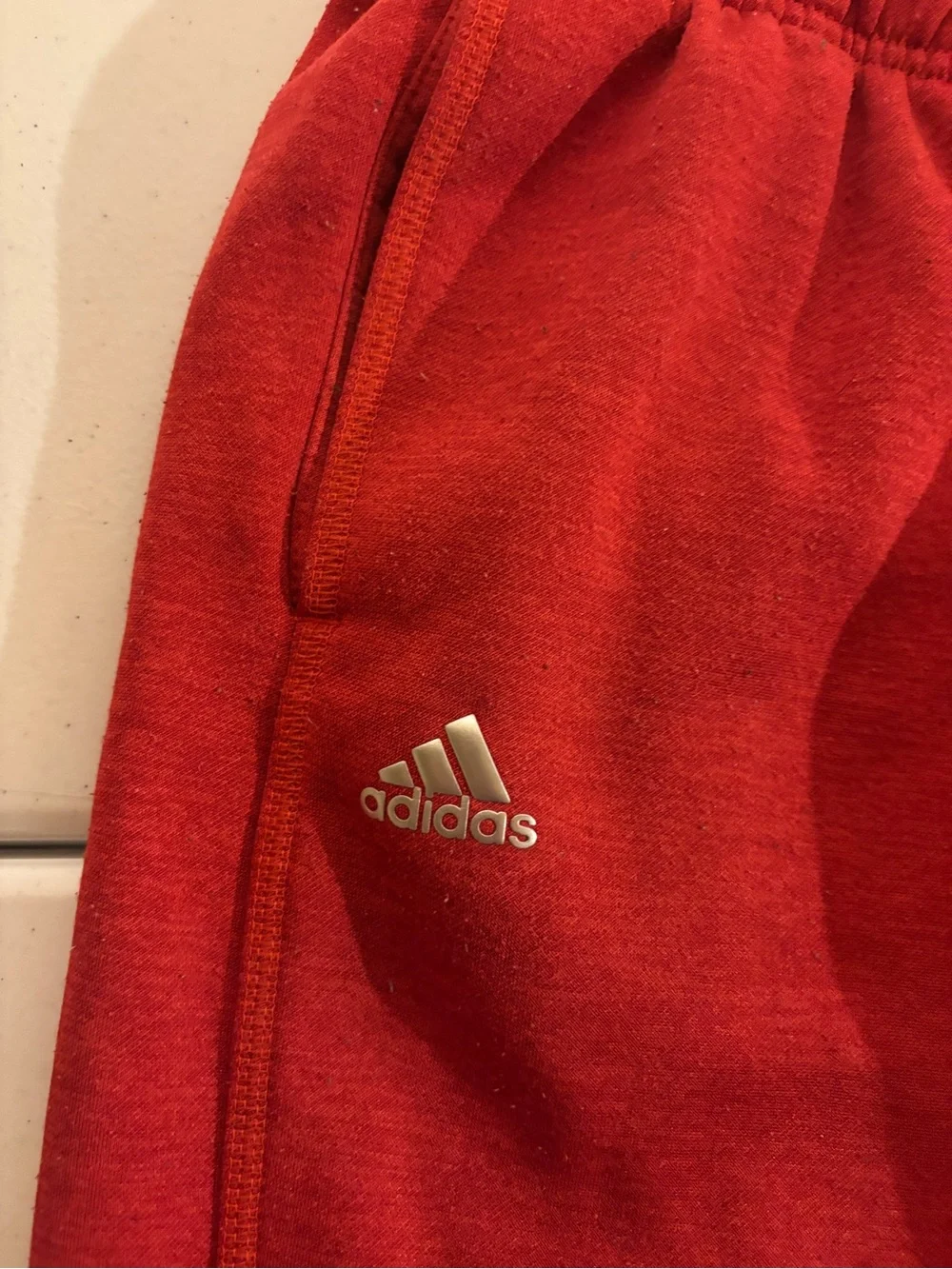 Adidas Climawarm Men’s Size M Red Athletic Jogger Sweatpants 29” Inseam